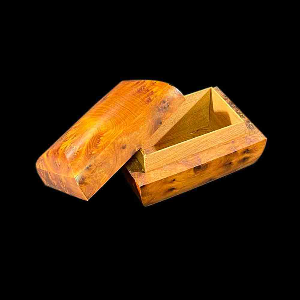 Thuya Wood Small Beveled Box